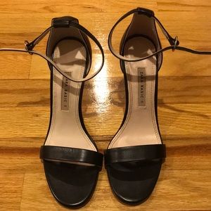 Zara black sandals Size 7.5